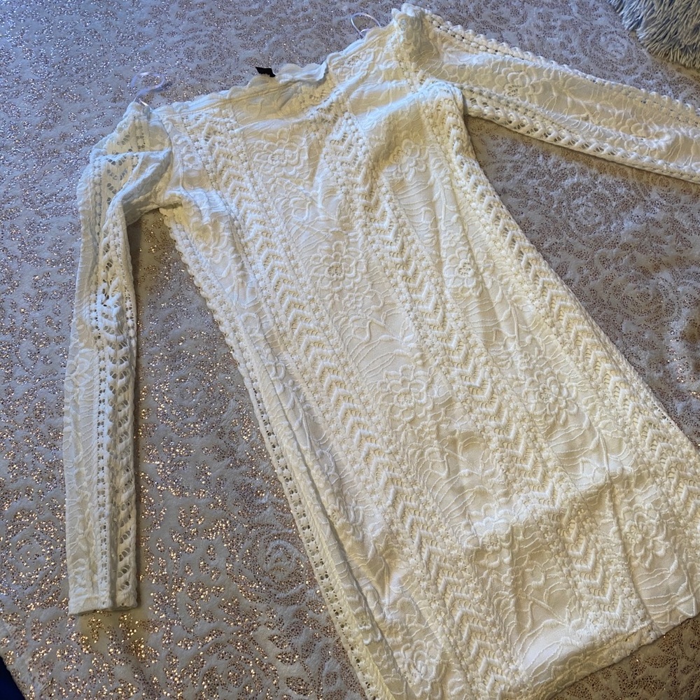 cute beige/white dress